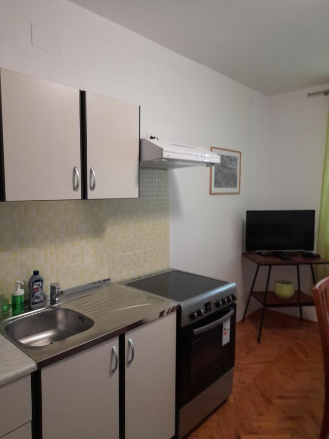 Apartment Gotovina Biograd Na Moru Exterior photo