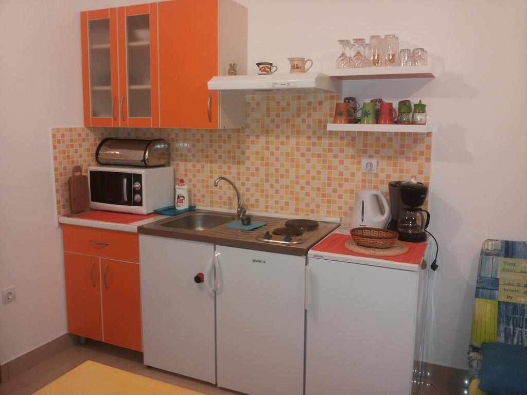 Apartment Gotovina Biograd Na Moru Room photo
