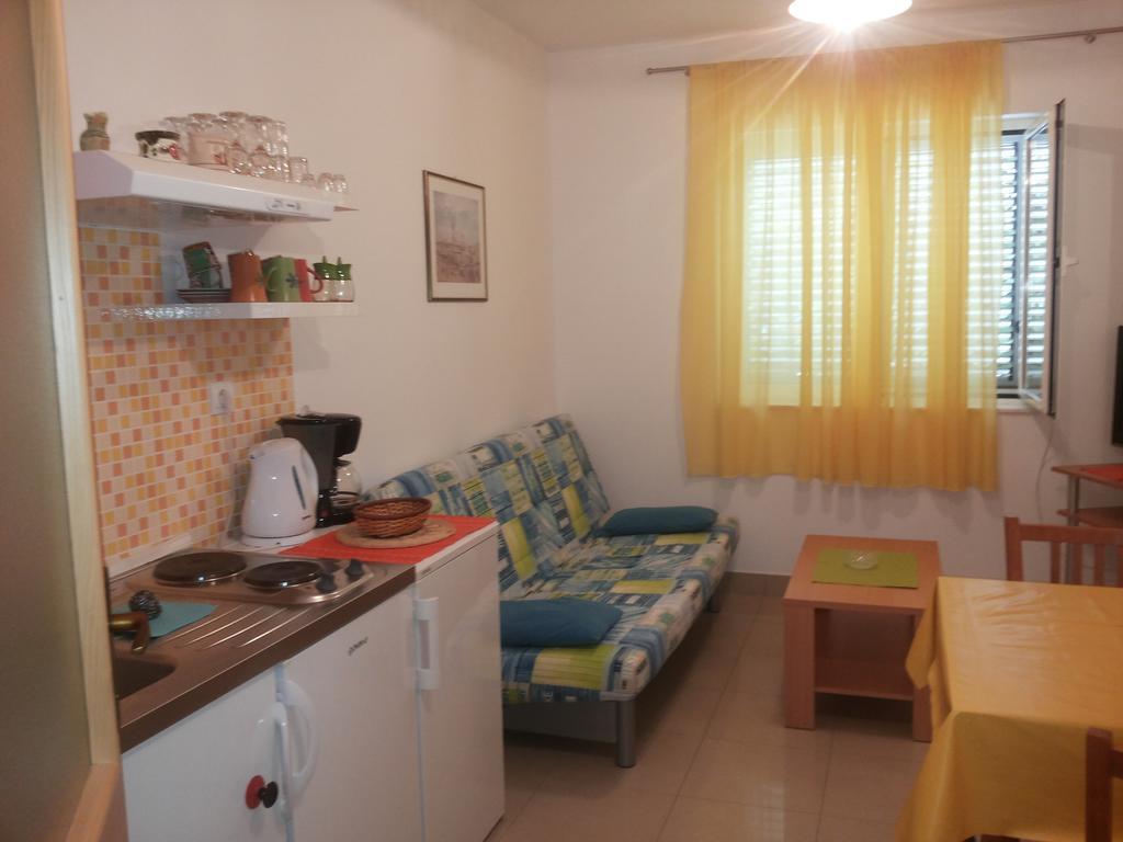 Apartment Gotovina Biograd Na Moru Room photo