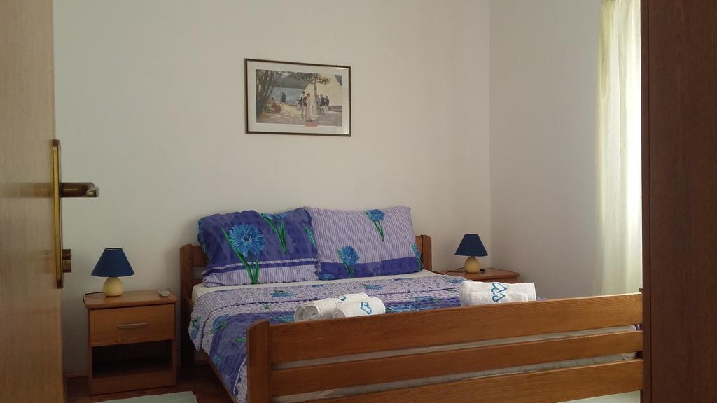 Apartment Gotovina Biograd Na Moru Exterior photo